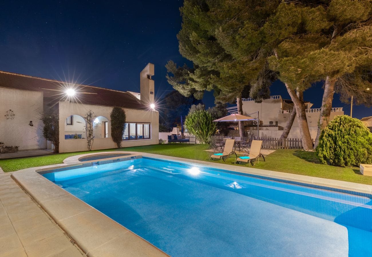 Villa in San Miguel de Salinas - Happy Place by Fidalsa