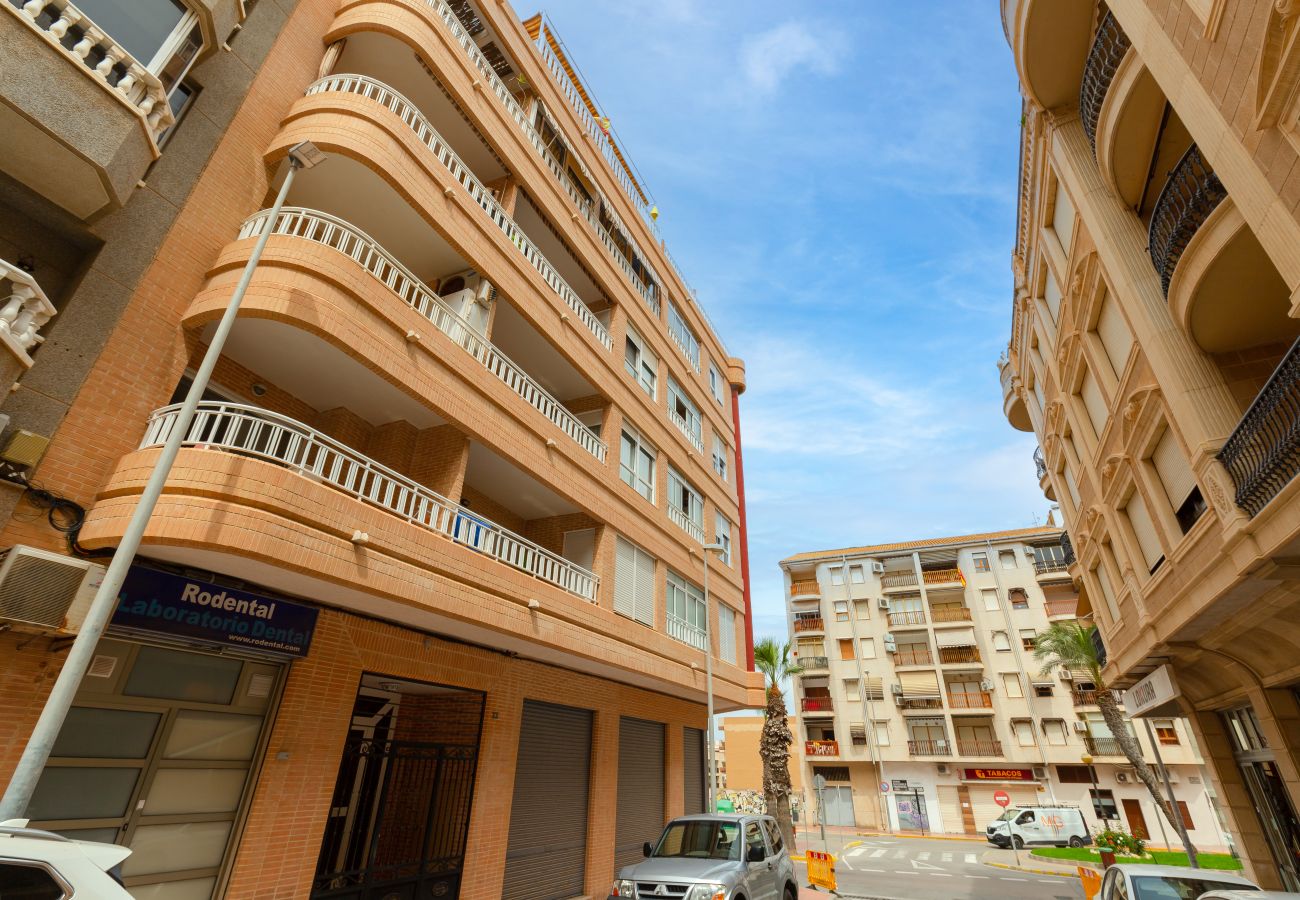 Apartment in Guardamar - Delightful Retreat by Fidalsa