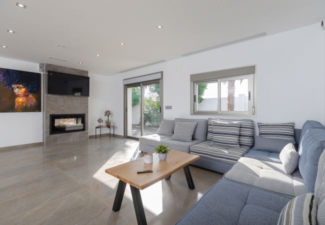 Villa in Almoradi - WaterWheel Villa by Fidalsa Villa in Almoradi - WaterWheel Villa by Fidalsa