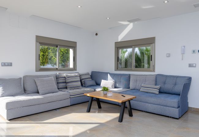 Villa in Almoradi - WaterWheel Villa by Fidalsa Villa in Almoradi - WaterWheel Villa by Fidalsa