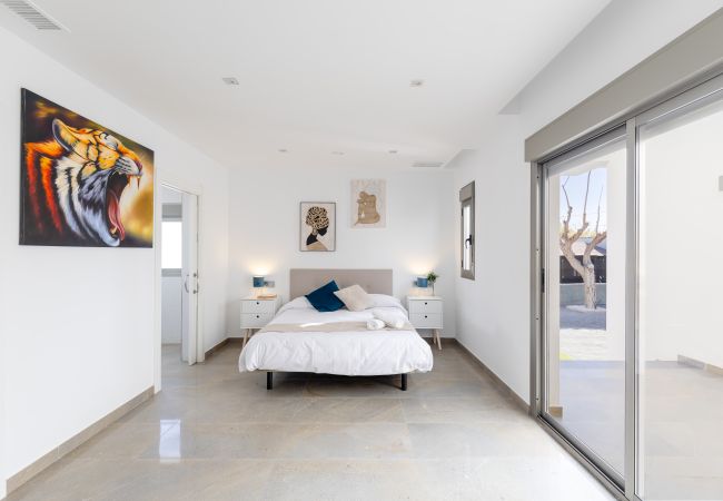 Villa in Almoradi - WaterWheel Villa by Fidalsa Villa in Almoradi - WaterWheel Villa by Fidalsa