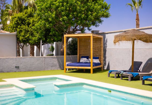 Villa in Almoradi - WaterWheel Villa by Fidalsa Villa in Almoradi - WaterWheel Villa by Fidalsa