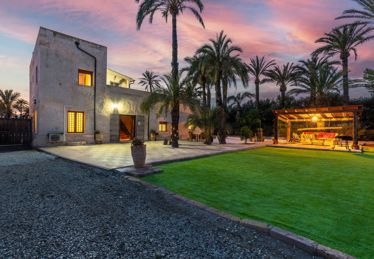 Villa in Elche - Historical Palms Villa by Fidalsa