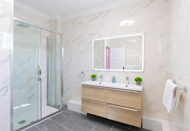 Villa in Elche - My Private Space by Fidalsa Villa in Elche - My Private Space by Fidalsa
