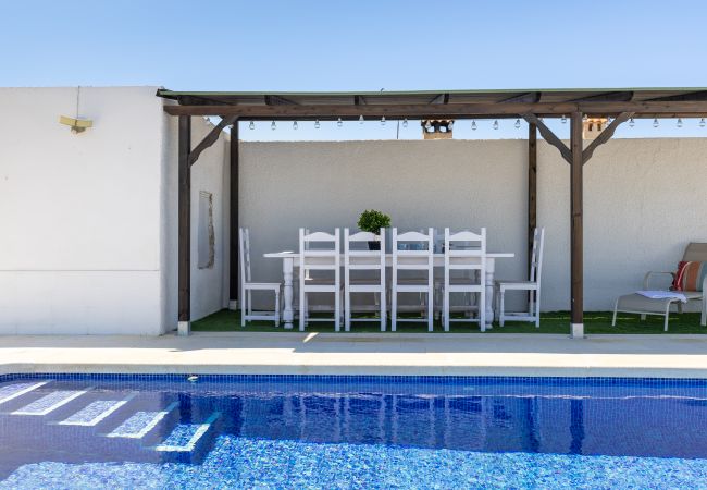 Villa in Elche - My Private Space by Fidalsa Villa in Elche - My Private Space by Fidalsa