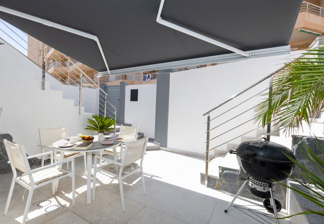 House in Guardamar - Ocean Blue Eyes by Fidalsa House in Guardamar - Ocean Blue Eyes by Fidalsa