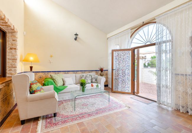 Villa in Busot - Mountain Beautiful by Fidalsa Villa in Busot - Mountain Beautiful by Fidalsa