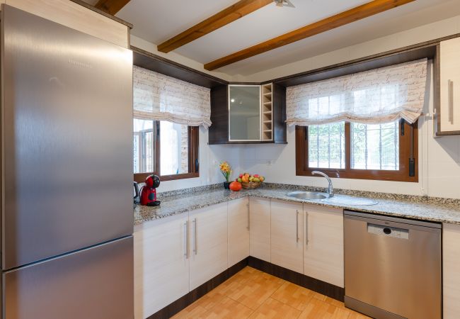 Villa in Busot - Mountain Beautiful by Fidalsa Villa in Busot - Mountain Beautiful by Fidalsa