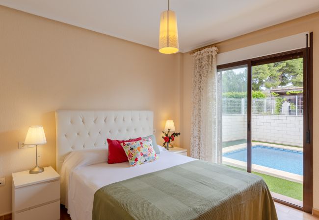 Villa in Busot - Mountain Beautiful by Fidalsa Villa in Busot - Mountain Beautiful by Fidalsa