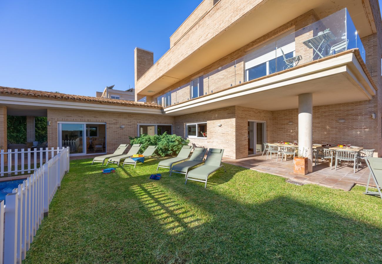 Villa in Cabo Huertas - Cape Town by Fidalsa