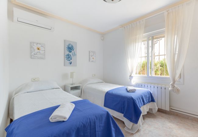 Villa à Orihuela Costa - Fidalsa Mediterranean Beachfront Villa à Orihuela Costa - Fidalsa Mediterranean Beachfront