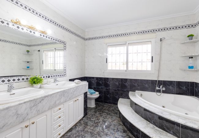 Вилла на Mutxamel / Muchamiel - Fidalsa White House Premium Вилла на Mutxamel / Muchamiel - Fidalsa White House Premium