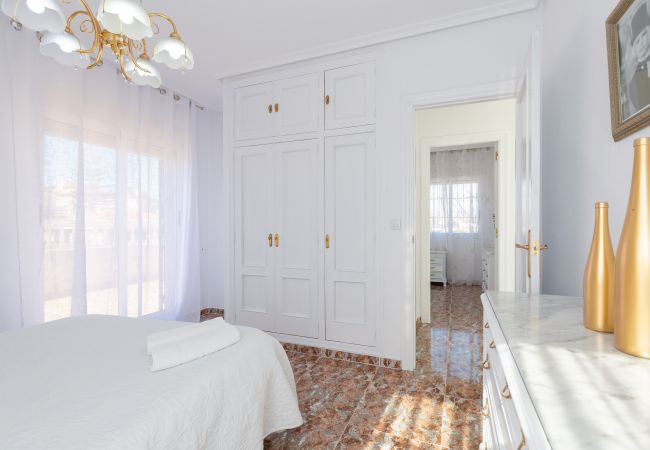 Вилла на Mutxamel / Muchamiel - Fidalsa Grand White House Вилла на Mutxamel / Muchamiel - Fidalsa Grand White House