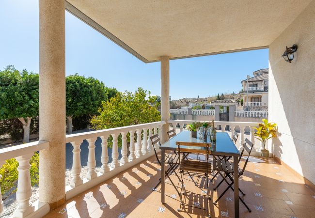 Вилла на Mutxamel / Muchamiel - Fidalsa Grand White House Вилла на Mutxamel / Muchamiel - Fidalsa Grand White House