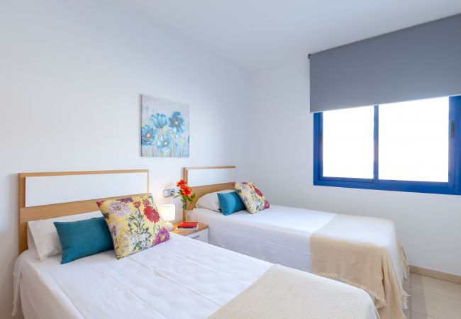 Апартаменты на Аликанте город / Alicante - Alicante Hills Larger 2 Bed Apartment