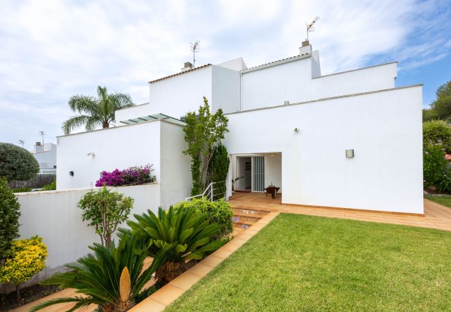 Вилла на Calafell - SeaViews Elegance by Fidalsa Вилла на Calafell - SeaViews Elegance by Fidalsa