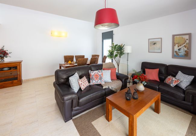 Вилла на Calafell - SeaViews Elegance by Fidalsa Вилла на Calafell - SeaViews Elegance by Fidalsa