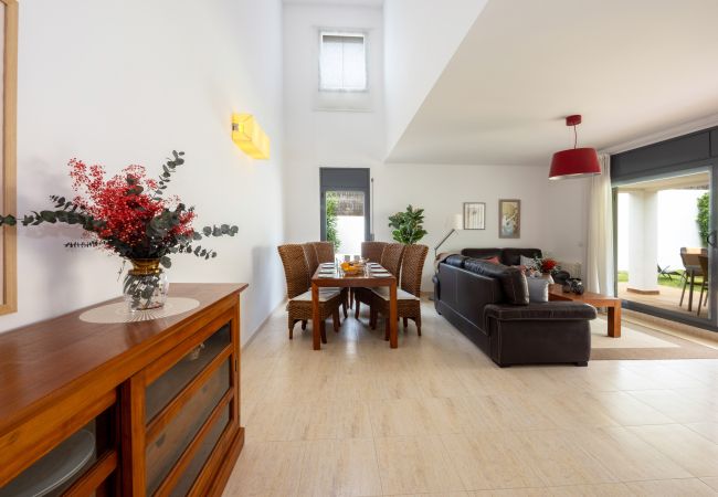 Вилла на Calafell - SeaViews Elegance by Fidalsa Вилла на Calafell - SeaViews Elegance by Fidalsa