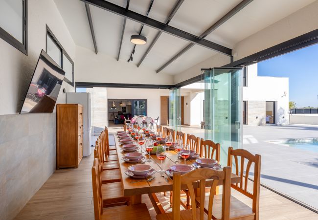 Вилла на Catral - Palm Breeze Villa by Fidalsa Вилла на Catral - Palm Breeze Villa by Fidalsa