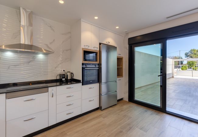 Вилла на Catral - Palm Breeze Villa by Fidalsa Вилла на Catral - Palm Breeze Villa by Fidalsa